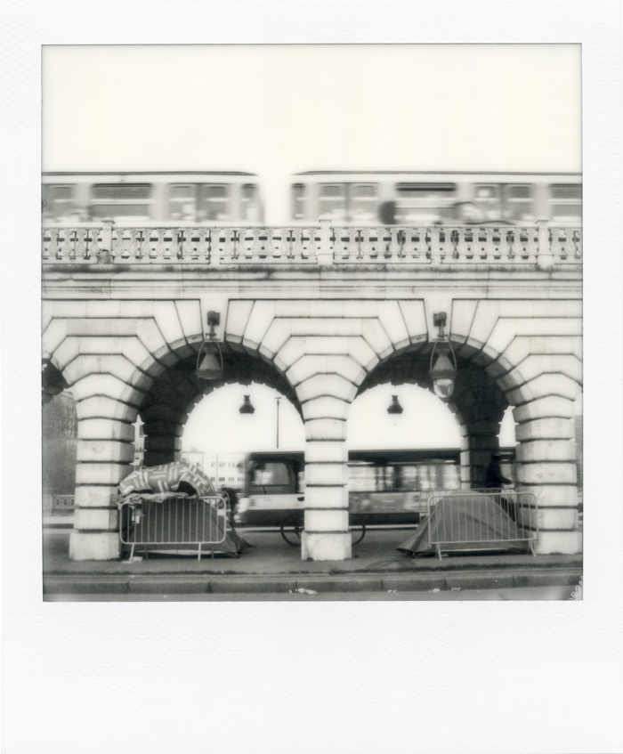 Black and white Polaroid of Paris. Bercy Bridge. Paris, 17 March 2021. Photo by Virginie Merle / Hans Lucas. 
Pont de Bercy. Paris, le 17 Mars 2021. Photo de Virginie Merle / Hans Lucas.